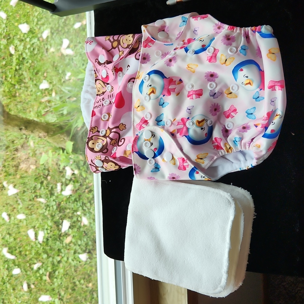 Girl baby cloth diapers ~ 2 each ☆ Adjustable snaps ☆  2 pads incl ☆ NWOT ☆ Pink